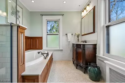 340 Highland Ave, Montclair, NJ 07043 - Photo 27