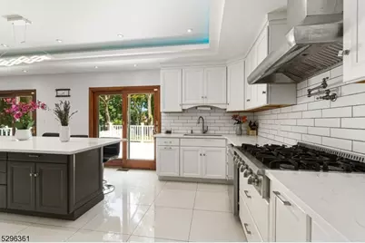 73 E McClellan Ave, Livingston, NJ 07039 - Photo 9