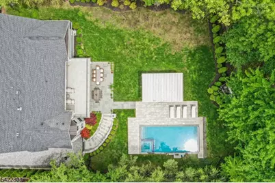 290 Long Hill Dr, Millburn, NJ 07078 - Photo 31