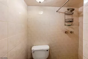 1302 Bower St, Linden, NJ 07036 - Photo 17