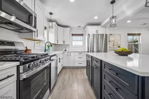 126 Greenbrook Rd, Green Brook Township, NJ 08812 - Photo 17