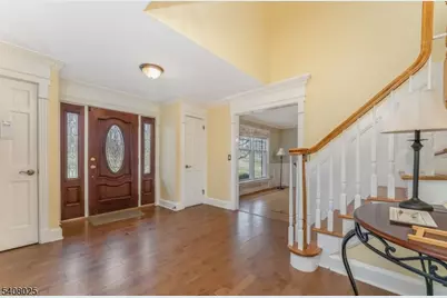 6 Bluebird Ct, Raritan Township, NJ 08822 - Photo 3