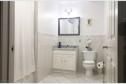 15-19 Tichenor Ln #403, Newark, NJ 07114 - Photo 23