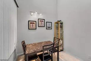 8C Cove Ln, North Bergen Twp., NJ 07047 - Photo 7