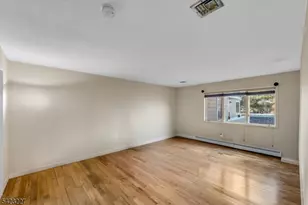 8C Cove Ln, North Bergen Twp., NJ 07047 - Photo 11