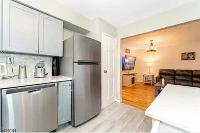 50 Deanna Dr Unit #130, Hillsborough Township, NJ 08844 - Photo 17