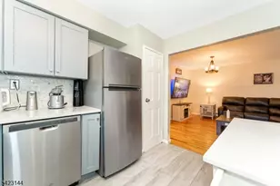 50 Deanna Dr Unit, Hillsborough Township, NJ 08844 - Photo 17