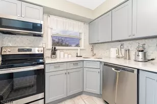 50 Deanna Dr, Hillsborough Township, NJ 08844 - Photo 17