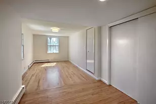 360-1 Burnt Mill Rd, Branchburg Township, NJ 08876 - Photo 13