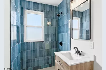 56 Holmes St, Belleville, NJ 07109 - Photo 5