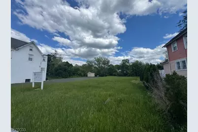 814 E 3rd St, Plainfield, NJ 07062 - Photo 3