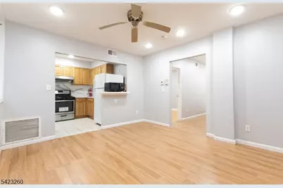 158 Terrace Ave, Jersey City, NJ 07307 - Photo 7