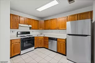 341 Silvia St, Ewing Township, NJ 08628 - Photo 3