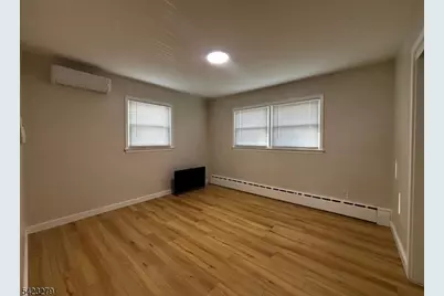 520 Spencer St, Elizabeth, NJ 07202 - Photo 5