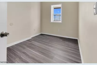 31A Martin Luther King Jr Dr #2, Jersey City, NJ 07305 - Photo 5