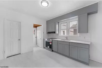 175 Duer St, North Plainfield, NJ 07060 - Photo 11