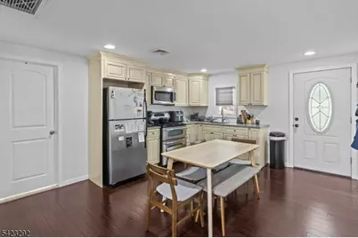 190 Stevens Ave, Cedar Grove, NJ 07009 - Photo 41