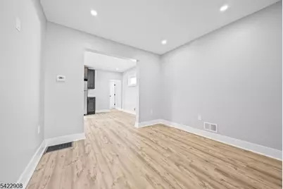 100 Kansas St #1, Hackensack, NJ 07601 - Photo 7