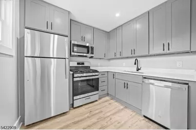 100 Kansas St #2, Hackensack, NJ 07601 - Photo 5