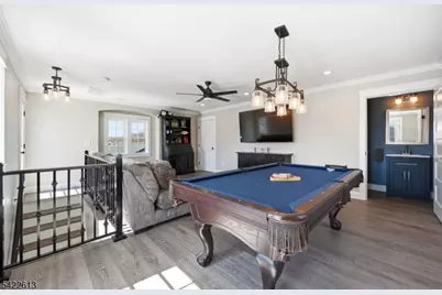 1074 Colfax Ave, Pompton Lakes, NJ 07442 - Photo 29