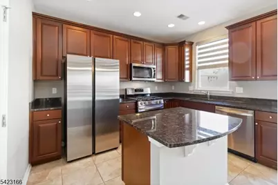 7 Maple Ave #6, Morristown, NJ 07960 - Photo 3