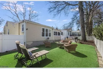 7 Evergreen Ter, Millburn, NJ 07041 - Photo 25