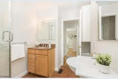 7 Evergreen Ter, Millburn, NJ 07041 - Photo 15