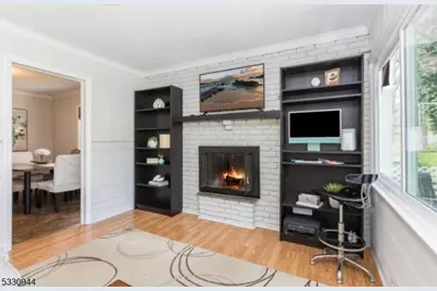 7 Evergreen Ter, Millburn, NJ 07041 - Photo 11