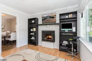 7 Evergreen Terrace, Millburn, NJ 07041 - Photo 11