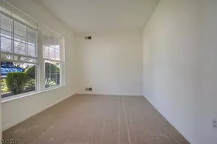 87 Kensington Cir, White Township, NJ 07823 - Photo 5