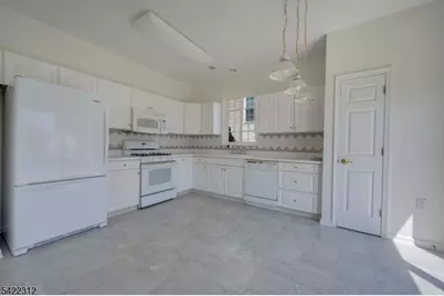 87 Kensington Cir, White Township, NJ 07823 - Photo 11