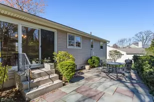 59 Albright Cir, Madison, NJ 07940 - Photo 5