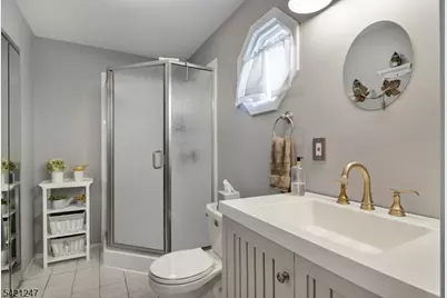 107 Kingston Rd, Parsippany, NJ 07054 - Photo 19