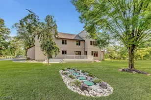 16 Dorland Farm Ct, Montgomery Township, NJ 08558 - Photo 9