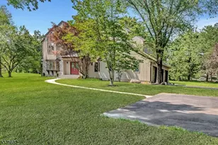 16 Dorland Farm Ct, Montgomery Township, NJ 08558 - Photo 13