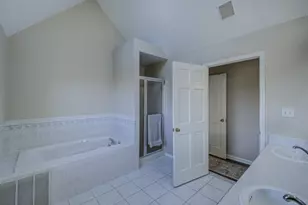 18 Danberry Dr, East Amwell Township, NJ 08551 - Photo 25