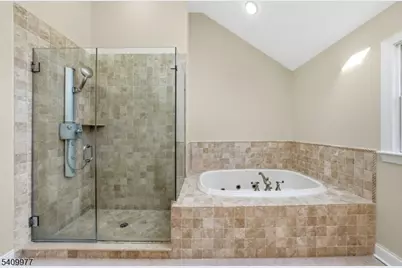 42 Kanouse Ln, Montville Township, NJ 07045 - Photo 33