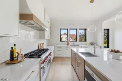 15 Sparta Rd, Millburn, NJ 07078 - Photo 5