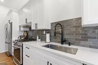 60 Tanager Ct, Wayne, NJ 07470 - Photo 27