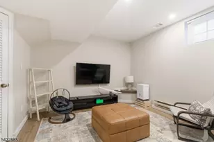 60 Tanager Ct, Wayne, NJ 07470 - Photo 31