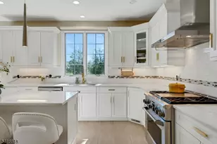 26 Sunset Rd, Livingston, NJ 07039 - Photo 13