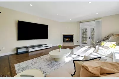 26 Sunset Rd, Livingston, NJ 07039 - Photo 7