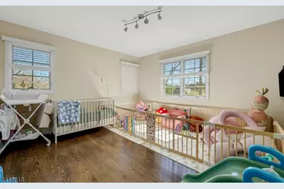 26 Sunset Rd, Livingston, NJ 07039 - Photo 27