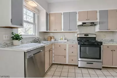 273 W Mount Pleasant Ave, Livingston, NJ 07039 - Photo 3