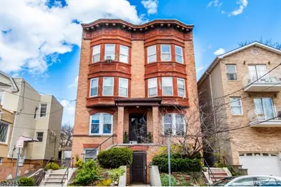 66 Gautier Ave #3R, Jersey City, NJ 07306 - Photo 1