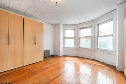 66 Gautier Ave #3R, Jersey City, NJ 07306 - Photo 5