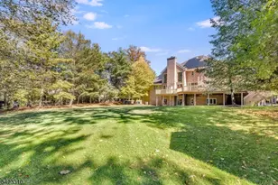 26 Mountain Ridge Dr, Livingston, NJ 07039 - Photo 37