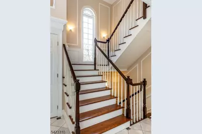 26 Mountain Ridge Dr, Livingston, NJ 07039 - Photo 23