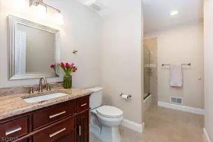 26 Mountain Ridge Dr, Livingston, NJ 07039 - Photo 27