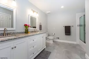 26 Mountain Ridge Dr, Livingston, NJ 07039 - Photo 31